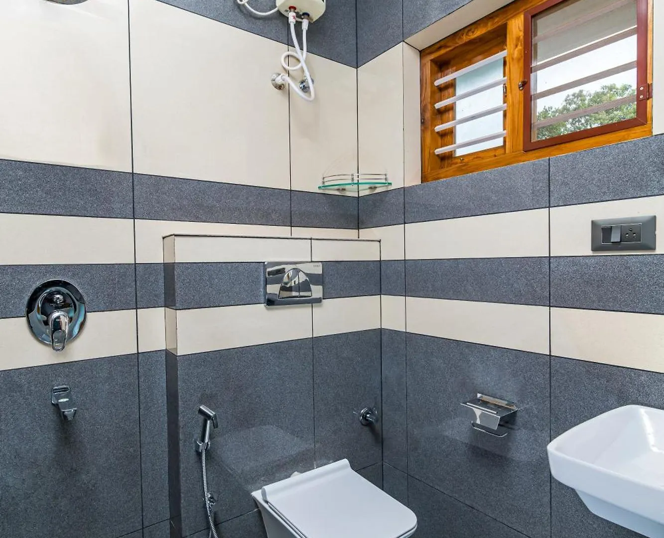 Rams Guest House Meadows Near Lulu Mall & Kims Hospital 特里凡得琅
